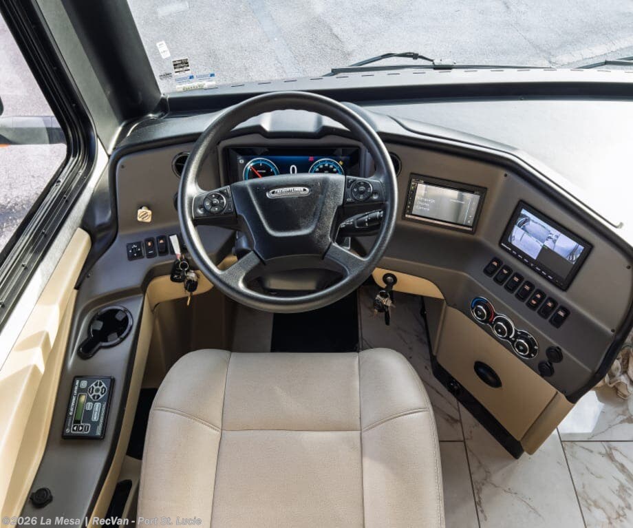 2025 Tiffin Allegro Red 33AA - Used Class A For Sale by La Mesa | RecVan - Port St. Lucie in Port St. Lucie, Florida