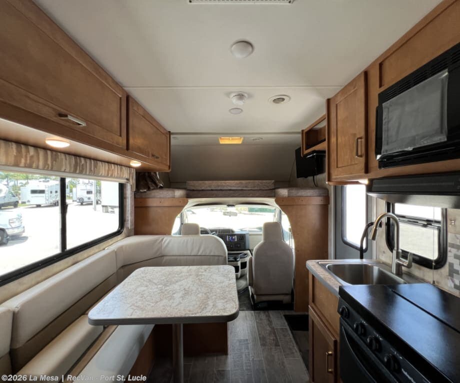 2019 Spirit 22R by Winnebago from La Mesa | RecVan - Port St. Lucie in Port St. Lucie, Florida