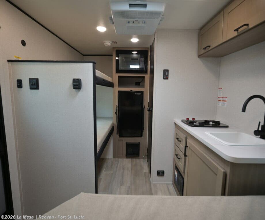 2026 Jayco PROWLER LYNX 1300BH - New Travel Trailer For Sale by La Mesa | RecVan - Port St. Lucie in Port St. Lucie, Florida