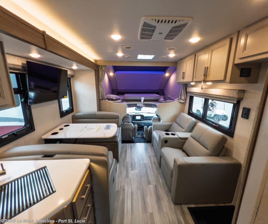 New 2027 Thor Motor Coach Omni Trail X32 available in Port St. Lucie, Florida