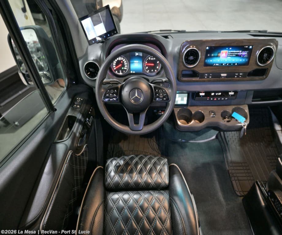 2020 DAYCRUISER D6 by Midwest from La Mesa | RecVan - Port St. Lucie in Port St. Lucie, Florida
