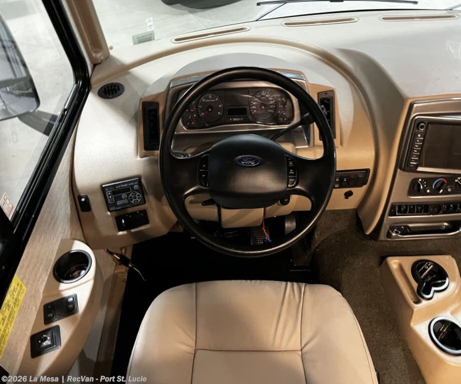 2020 Winnebago Adventurer 35F - Used Class A For Sale by La Mesa | RecVan - Port St. Lucie in Port St. Lucie, Florida