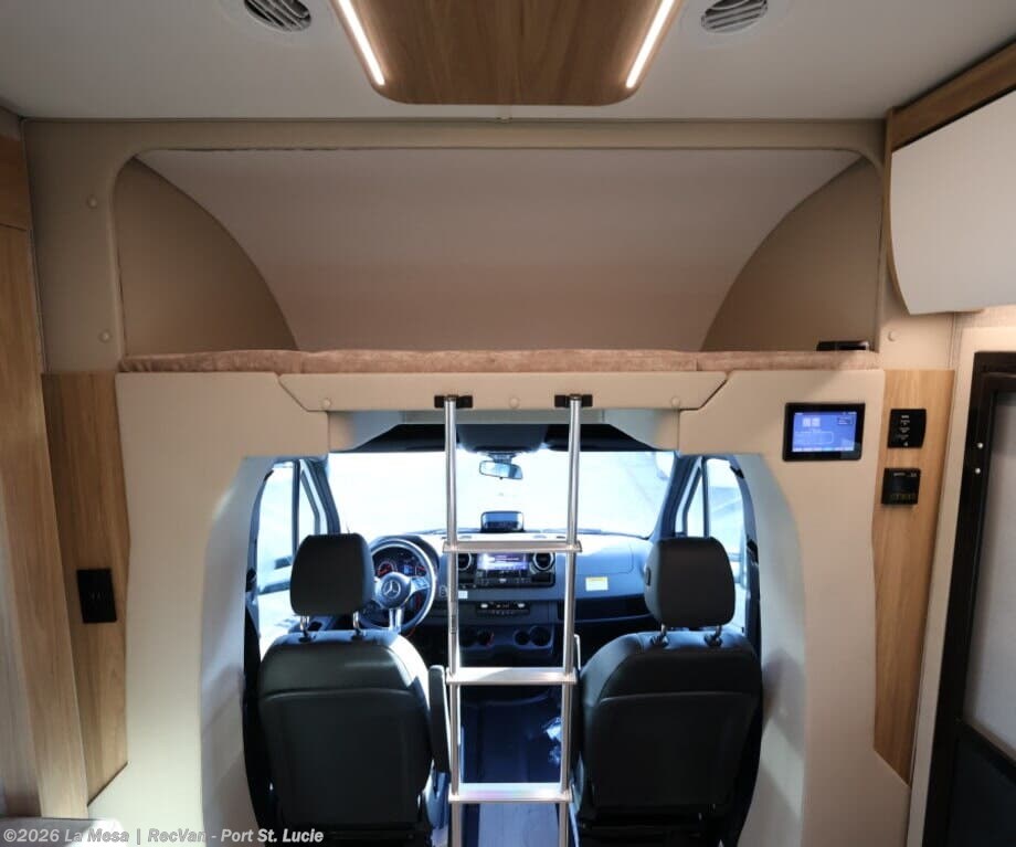 New 2027 Tiffin Wayfarer 25XLW available in Port St. Lucie, Florida