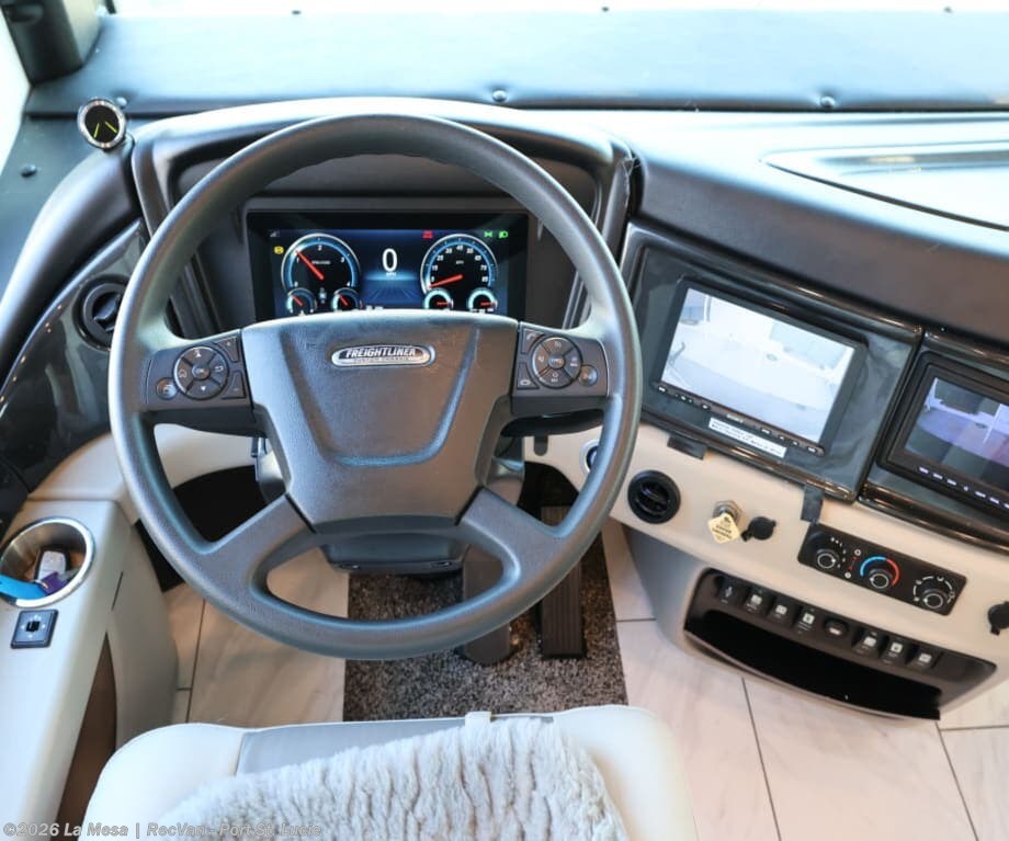 2025 Fleetwood Discovery 38W - Used Class A For Sale by La Mesa | RecVan - Port St. Lucie in Port St. Lucie, Florida