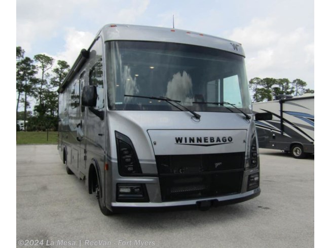 New 2025 Winnebago Sunstar IFE29NP available in Fort Myers, Florida