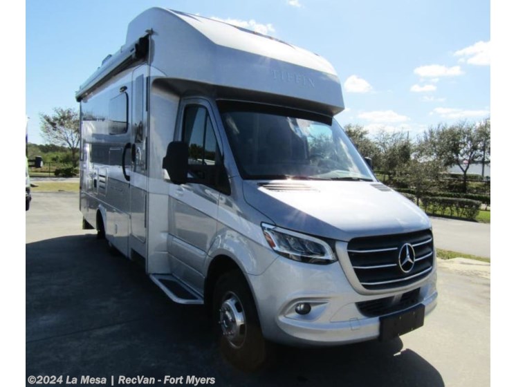 Used 2021 Tiffin Wayfarer 25RW available in Fort Myers, Florida