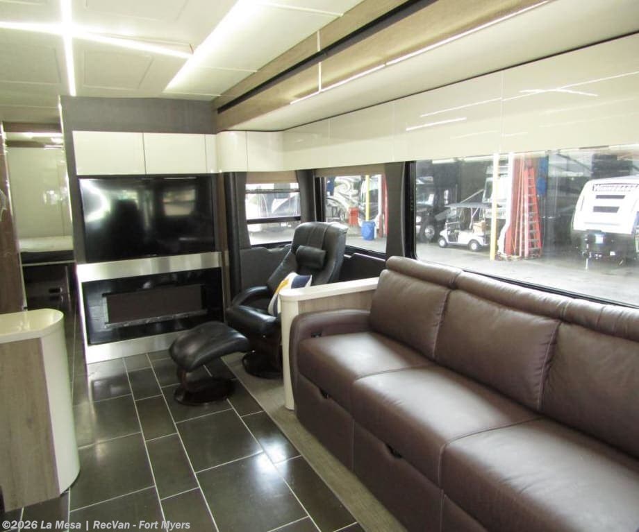2020 Winnebago Horizon 40A RV for Sale in Fort Myers, FL 33905