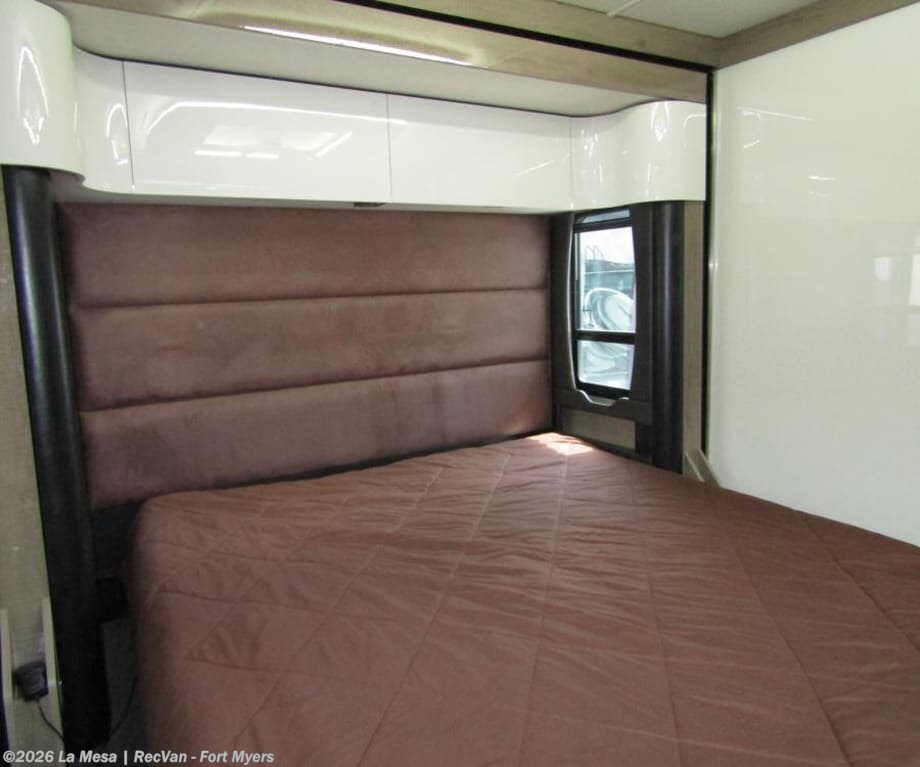 2020 Winnebago Horizon 40A RV for Sale in Fort Myers, FL 33905