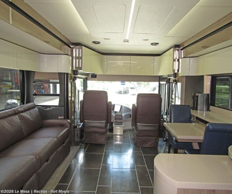 2020 Winnebago Horizon 40A RV for Sale in Fort Myers, FL 33905
