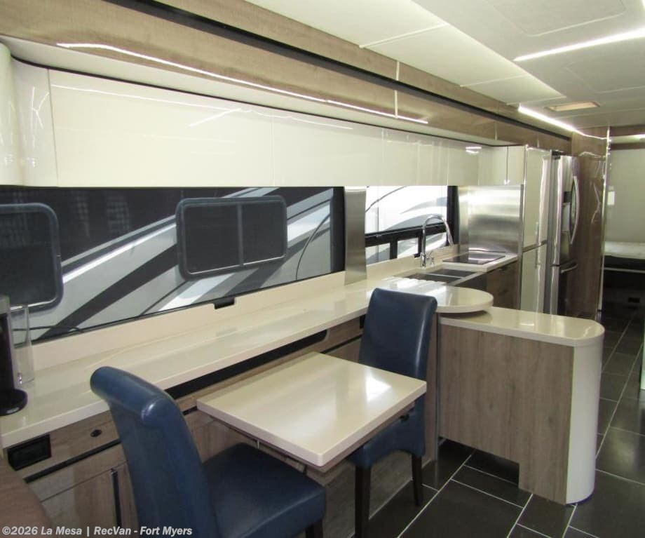 2020 Winnebago Horizon 40A RV for Sale in Fort Myers, FL 33905