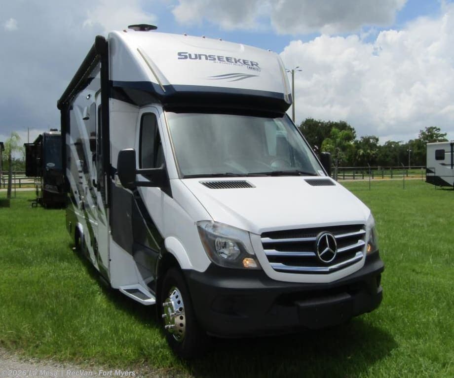 2018 Forest River Sunseeker 2400WS RV for Sale in Fort Myers, FL 33905 ...
