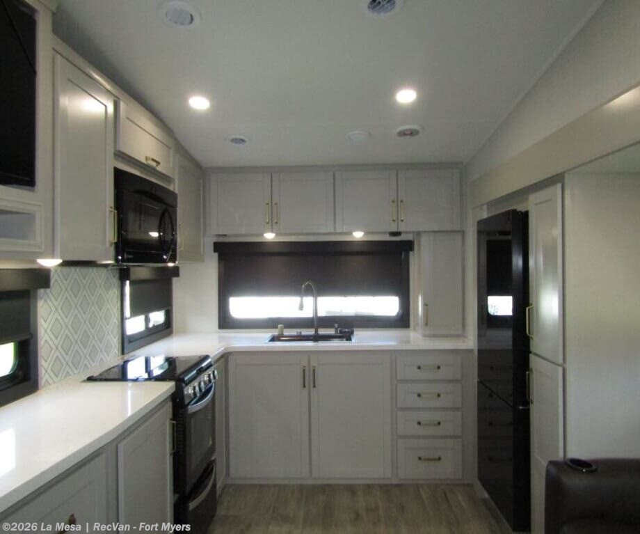 2026 Heartland Sundance 27MLOK - New Fifth Wheel For Sale by La Mesa | RecVan - Fort Myers in Fort Myers, Florida