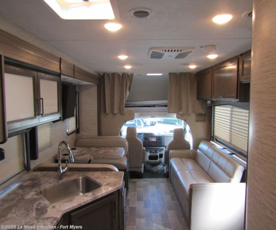 2022 Chateau 31WV by Thor Motor Coach from La Mesa | RecVan - Fort Myers in Fort Myers, Florida