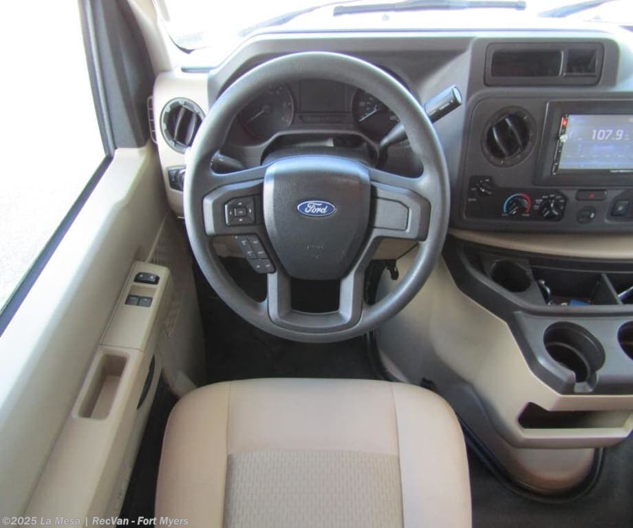 2022 Thor Motor Coach Chateau 31WV - Used Class C For Sale by La Mesa | RecVan - Fort Myers in Fort Myers, Florida