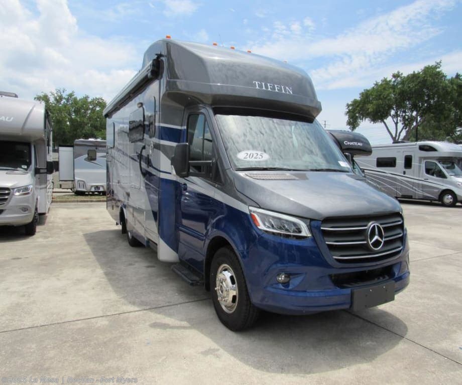Used 2025 Tiffin Wayfarer 25LW available in Fort Myers, Florida