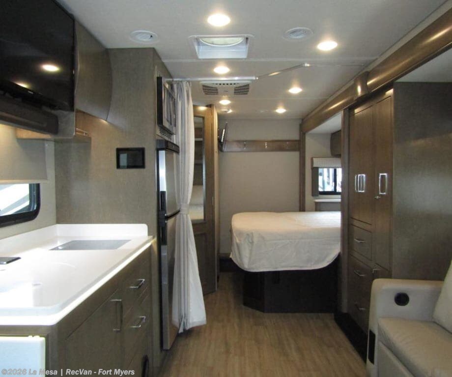 2025 Vienna 25VFWC by Renegade RV from La Mesa | RecVan - Fort Myers in Fort Myers, Florida