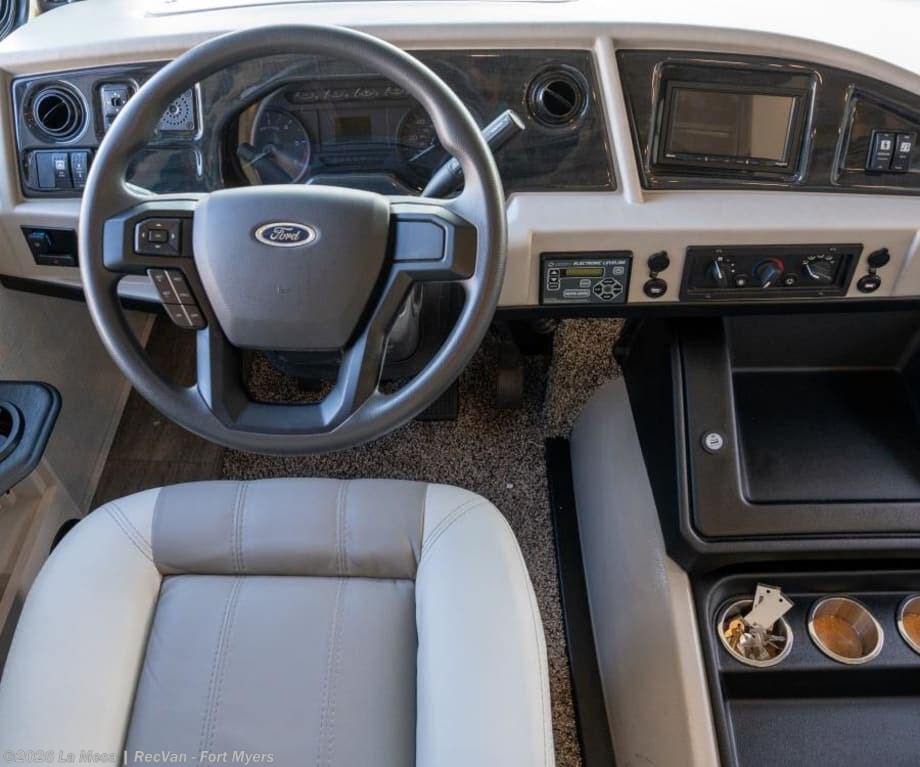 2024 Holiday Rambler Admiral 32N - Used Class A For Sale by La Mesa | RecVan - Fort Myers in Fort Myers, Florida