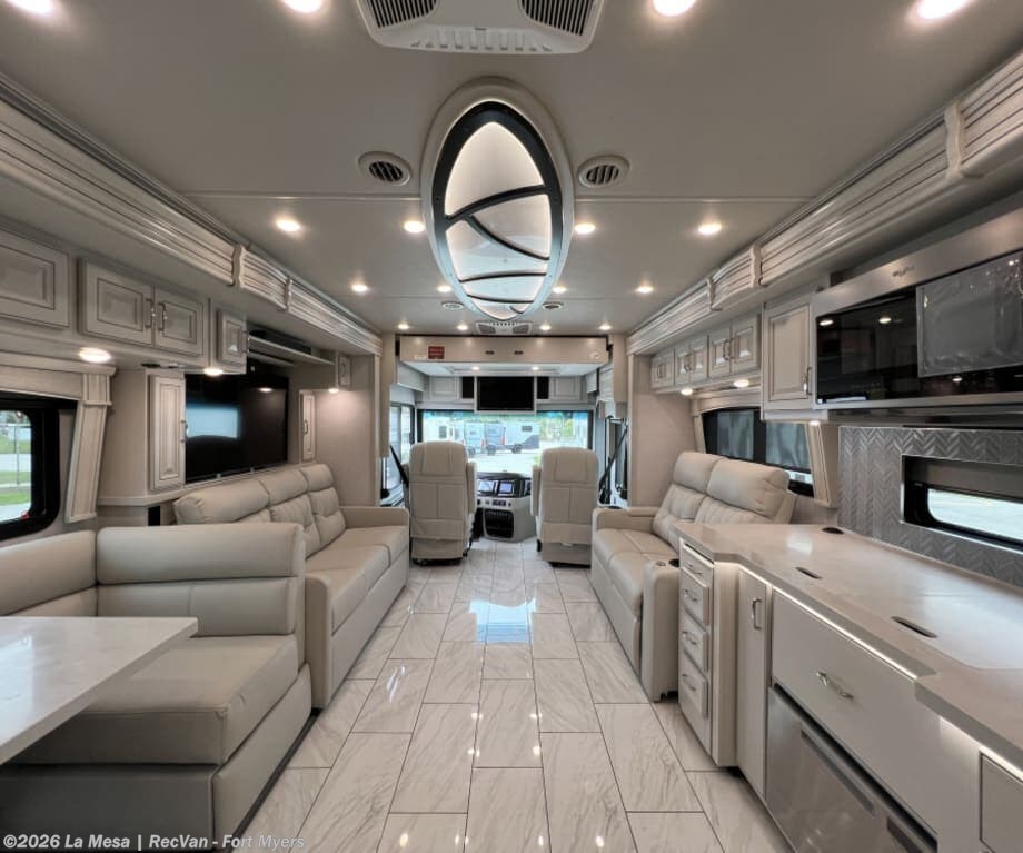 2025 Discovery 38W by Fleetwood from La Mesa | RecVan - Fort Myers in Fort Myers, Florida