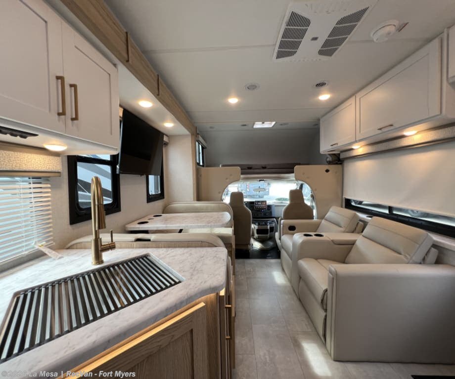 2026 Chateau 28Z by Thor Motor Coach from La Mesa | RecVan - Fort Myers in Fort Myers, Florida