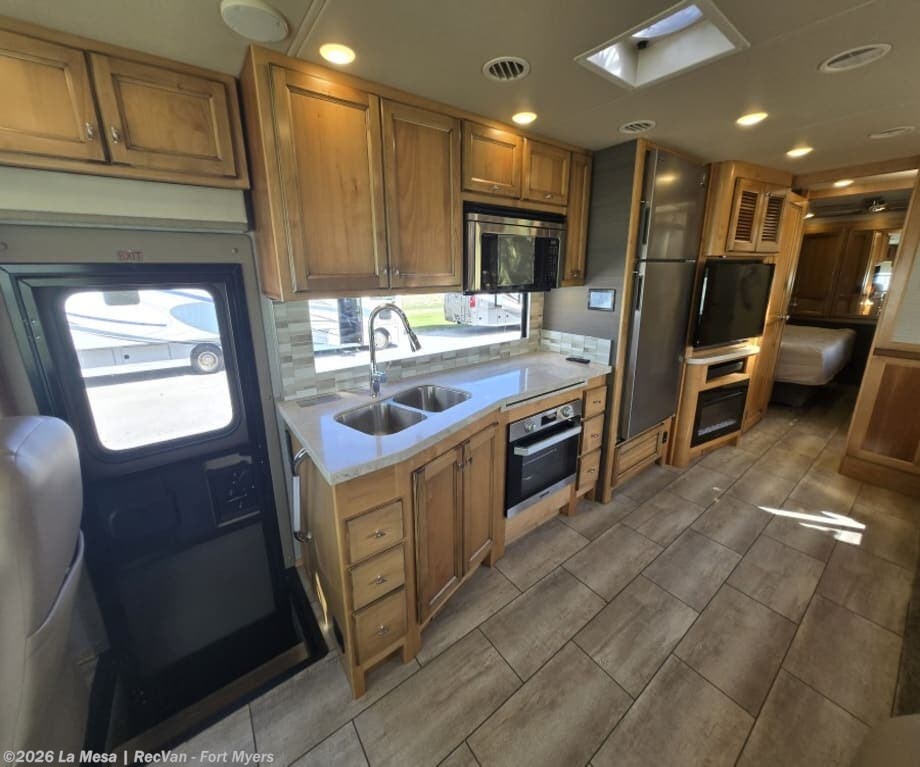 Used 2021 Tiffin Allegro 32SA available in Fort Myers, Florida