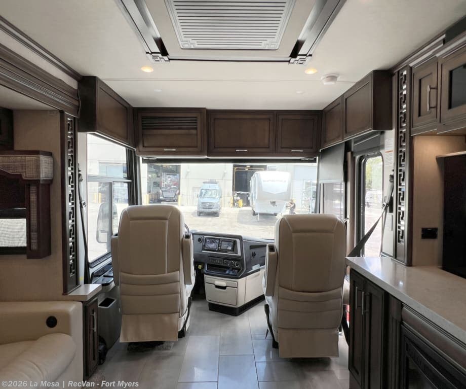 Used 2020 Newmar Ventana 3709 available in Fort Myers, Florida