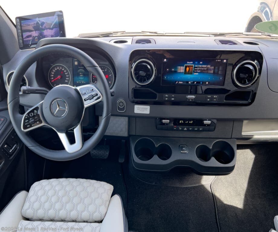 2026 Heritage MD3-HER-RWD by Midwest from La Mesa | RecVan - Fort Myers in Fort Myers, Florida