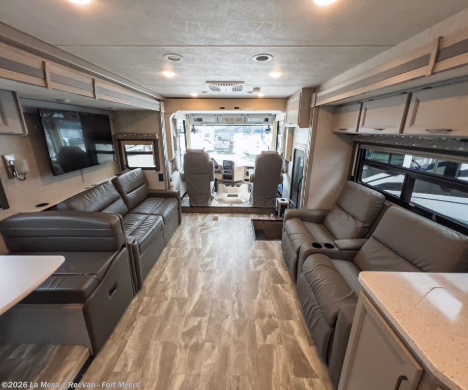 Used 2022 Thor Motor Coach Windsport 34R available in Fort Myers, Florida
