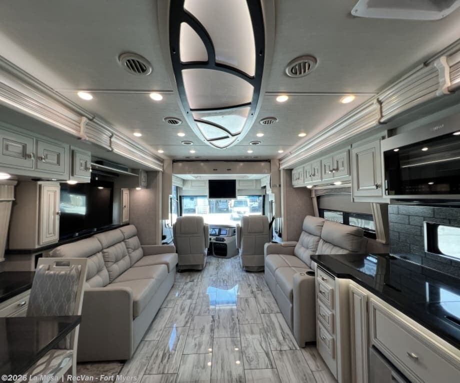 2024 Discovery LXE 40M by Fleetwood from La Mesa | RecVan - Fort Myers in Fort Myers, Florida