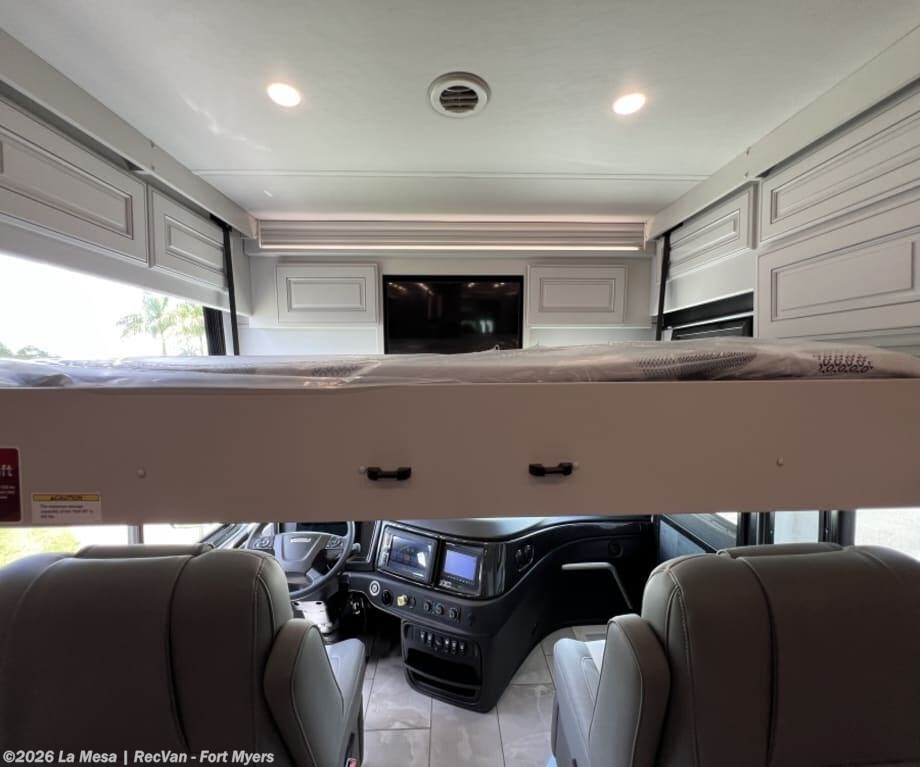 New 2027 Fleetwood Discovery LXE 44S-LXE available in Fort Myers, Florida