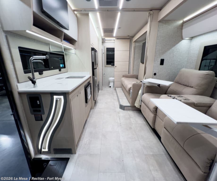 Used 2025 Tiffin Wayfarer 25XRW available in Fort Myers, Florida