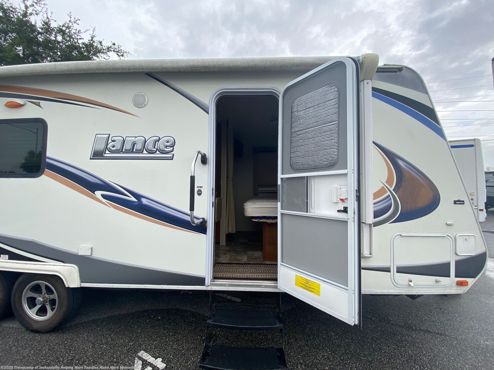 2014 Lance LANCE M2285 RV for Sale in Jacksonville, FL 32216 UC14514