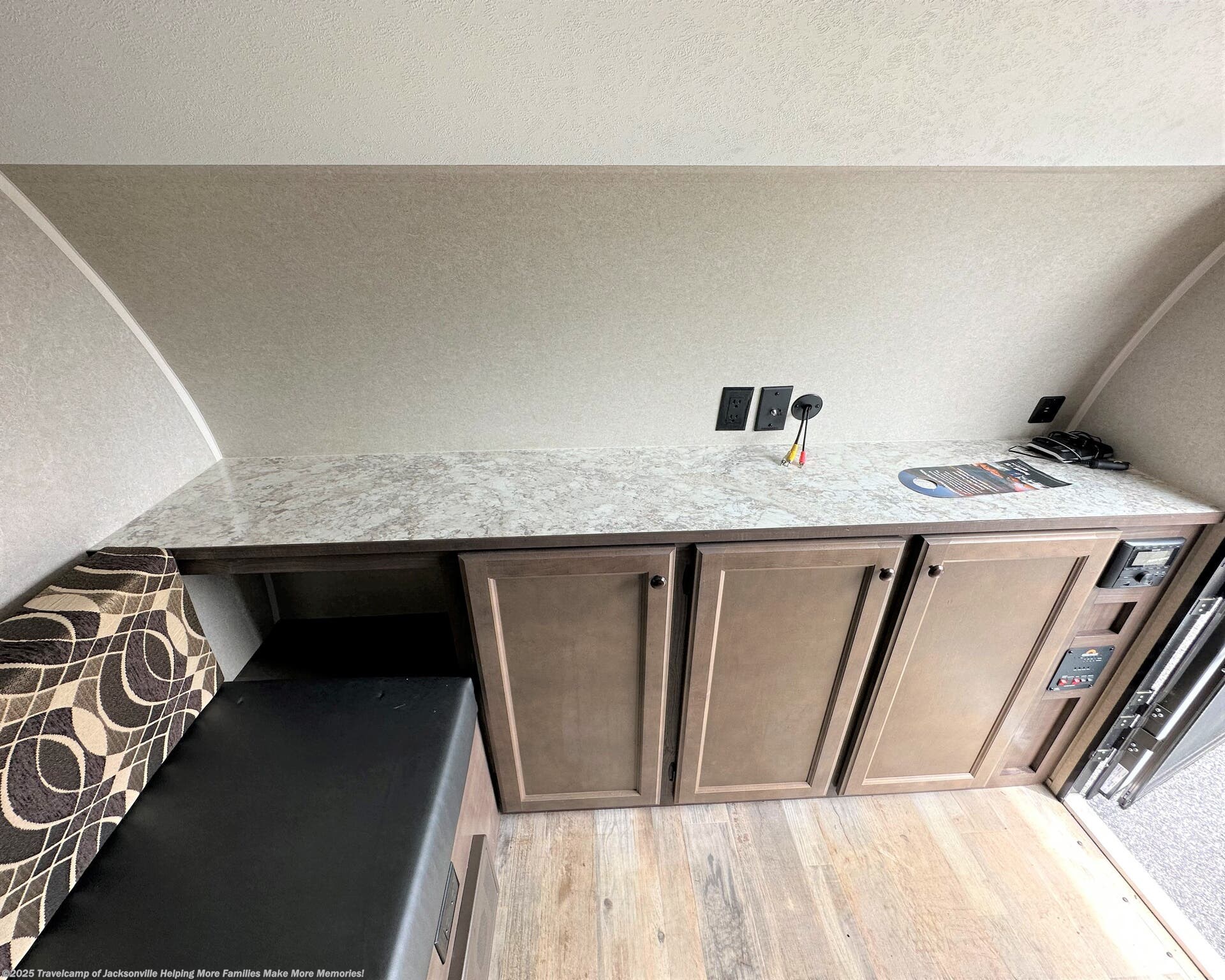 2020 Sunset Park RV SunRay 139 MINI RV for Sale in Jacksonville, FL