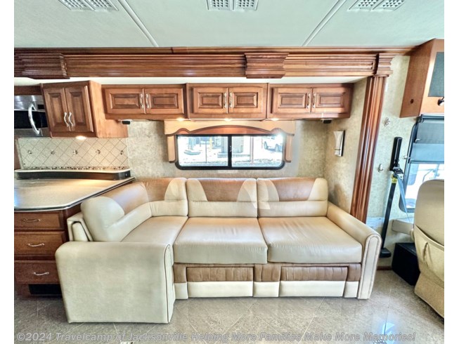 2013 Fleetwood Discovery 40E #UTD0076 - For Sale in Jacksonville, FL