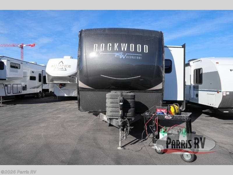 2025 Rockwood Signature 8332SB by Forest River from Parris RV in Murray, Utah