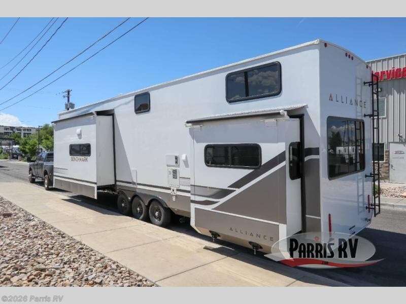 2025 Benchmark 42LFT by Alliance RV from Parris RV in Murray, Utah