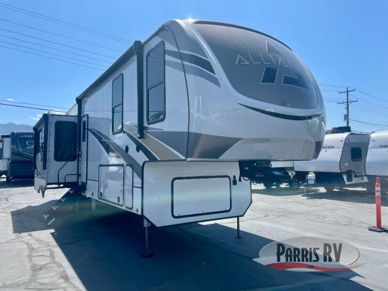 2022 Paradigm 340RL by Alliance RV from Parris RV in Murray, Utah