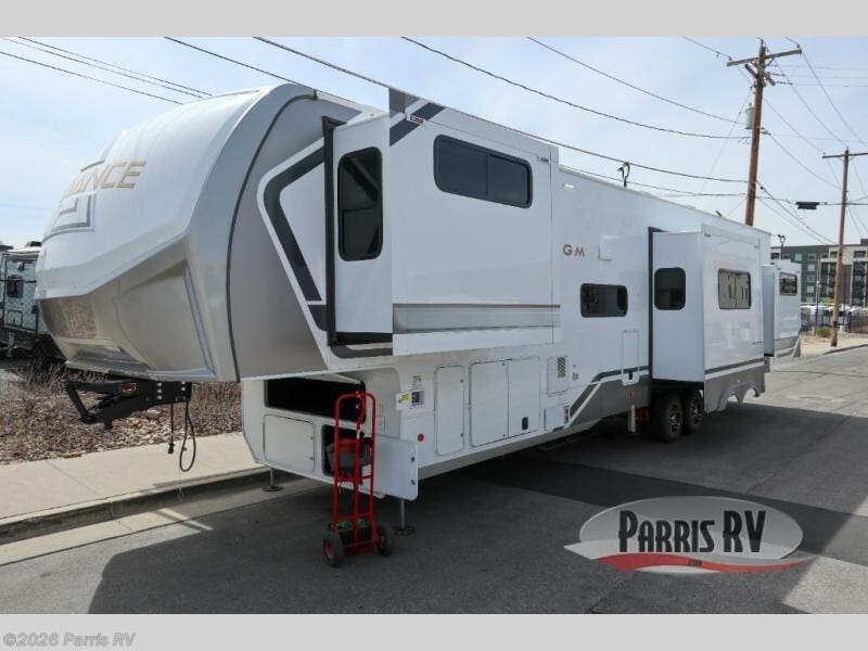 New 2026 Alliance RV Paradigm 395DS available in Murray, Utah