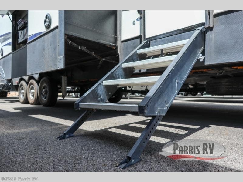 2018 Fuzion 419 by Keystone from Parris RV in Murray, Utah
