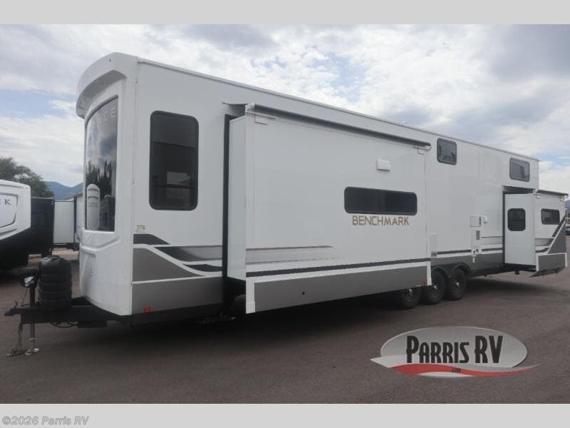 New 2026 Alliance RV Benchmark 42LFT available in Murray, Utah