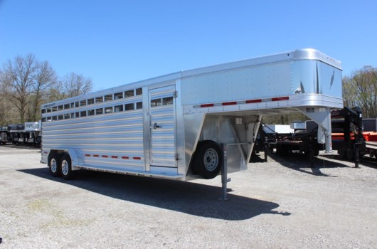 Livestock Trailer - 2022 Featherlite 8127-7024 available New in Carterville, IL