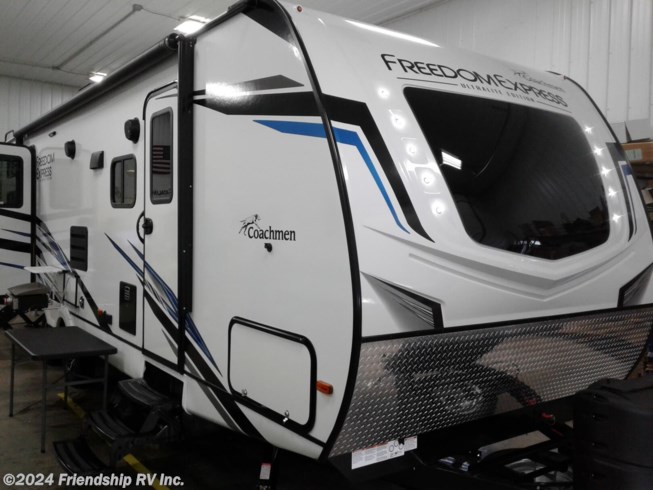 New 2022 Coachmen Freedom Express Ultra Lite 287BHDS available in Friendship, Wisconsin