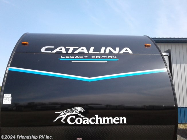 2023 Catalina Legacy Edition 343BHTS2QB by Coachmen from Friendship RV Inc. in Friendship, Wisconsin