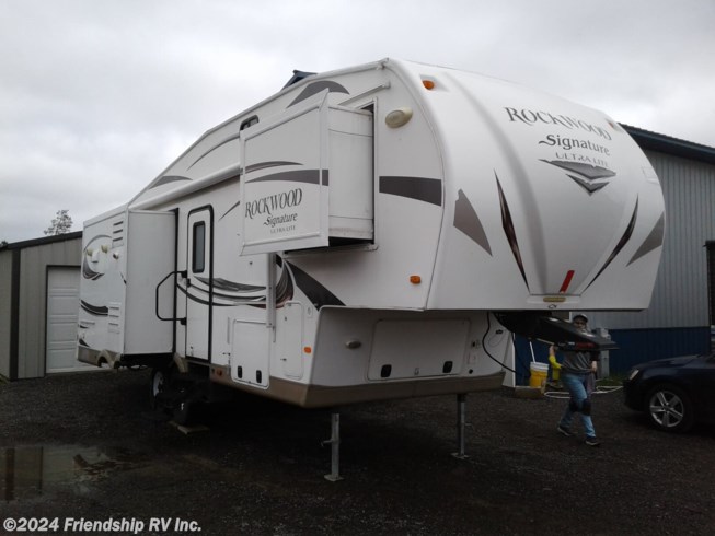 2015 Forest River Rockwood Signature Ultra Lite 8285IKWS - Used Fifth Wheel For Sale by Friendship RV Inc. in Friendship, Wisconsin