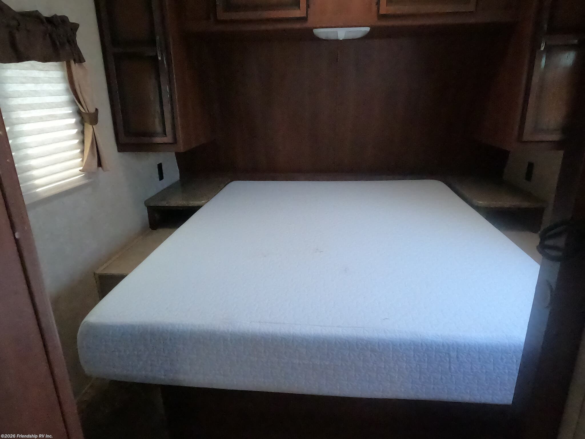 2013 Zinger ZT25SB by CrossRoads from Friendship RV Inc. in Friendship, Wisconsin