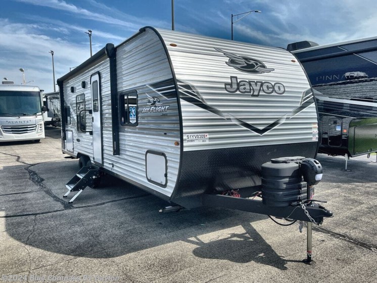 New 2025 Jayco Jay Flight SLX 260BH available in New Carlisle, Ohio