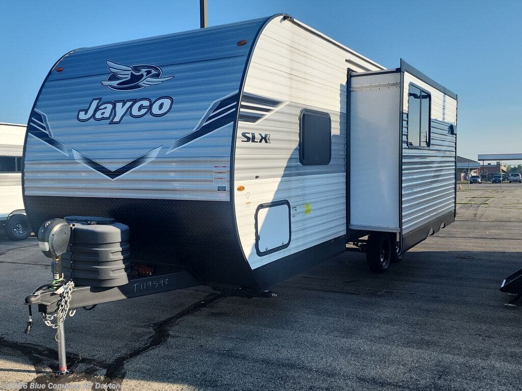 New 2025 Jayco Jay Flight SLX 225MLS available in New Carlisle, Ohio