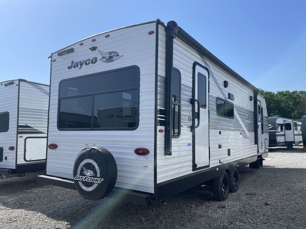New 2026 Jayco Jay Flight SLX 262RLS available in New Carlisle, Ohio