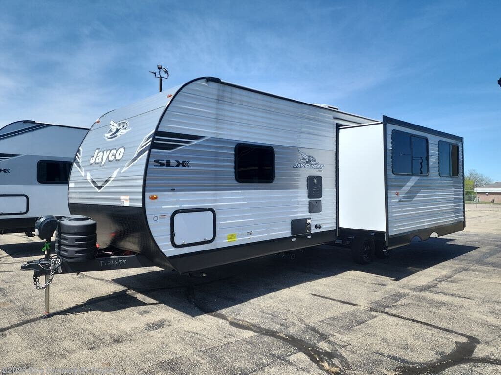 New 2026 Jayco Jay Flight SLX 262RLS available in New Carlisle, Ohio