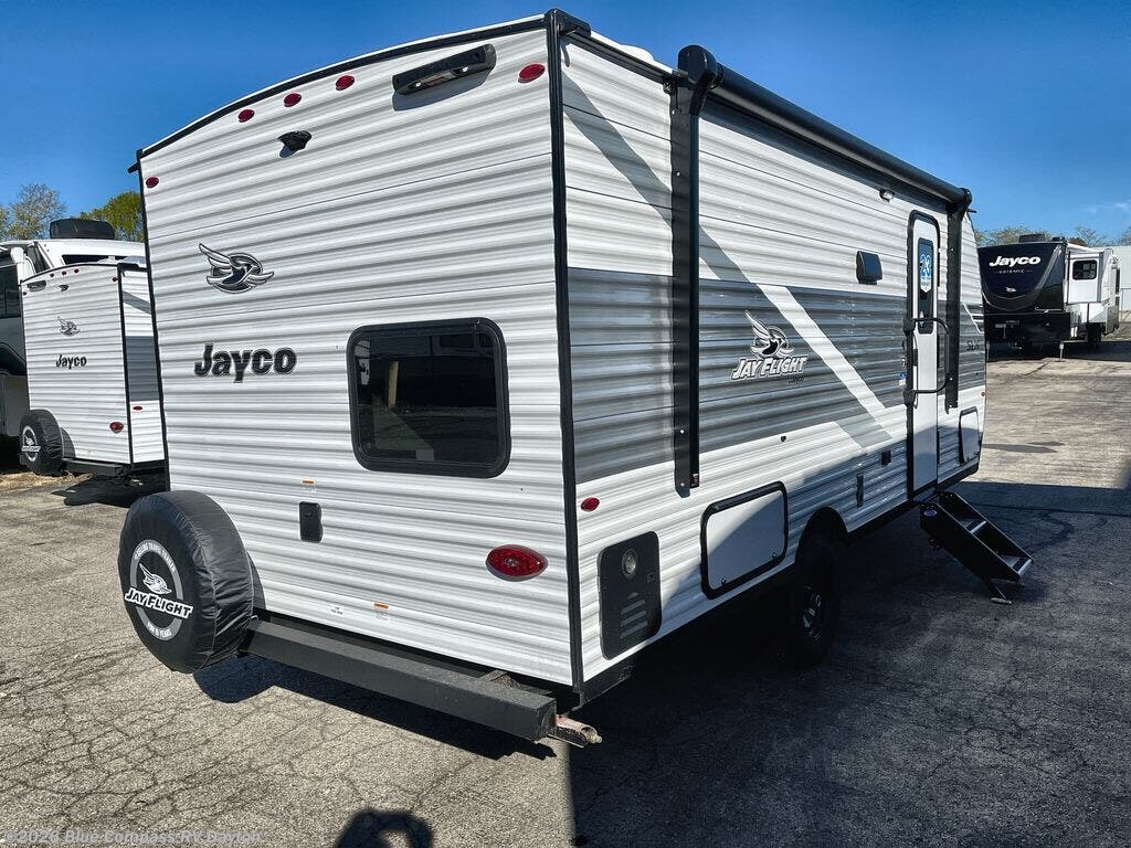 New 2026 Jayco Jay Flight SLX 197MB available in New Carlisle, Ohio