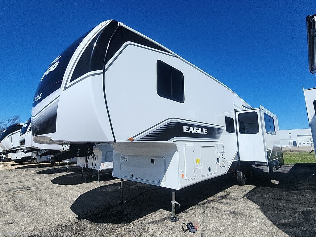 New 2026 Jayco Eagle HT 29DDB available in New Carlisle, Ohio
